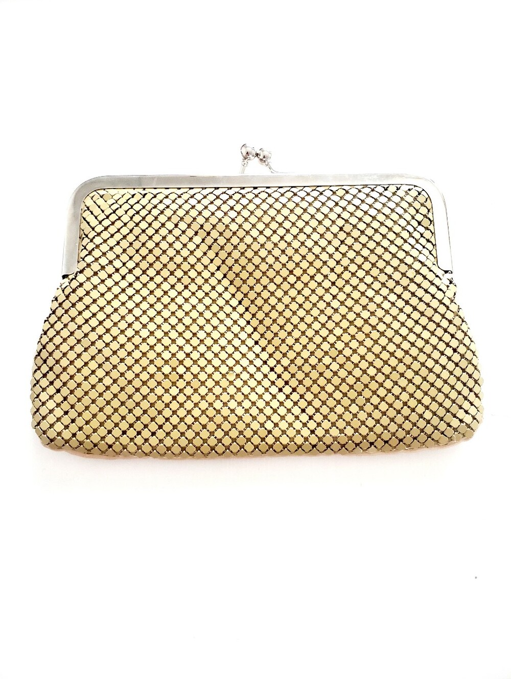 Elegant Beige Mesh Kiss-Lock Evening Clutch